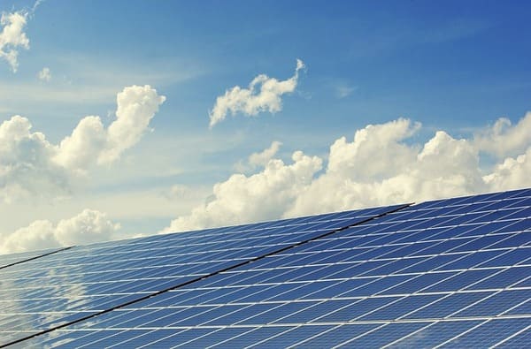¿Cómo elegir los paneles solares adecuados para su proyecto de construcción?